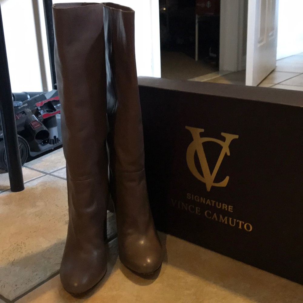 Vince Camuto Signature Tiono8.5 leather Boot Taupe